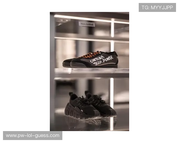 鬼牌足球鞋引领潮流 皮克独家专属定制版亮相全球